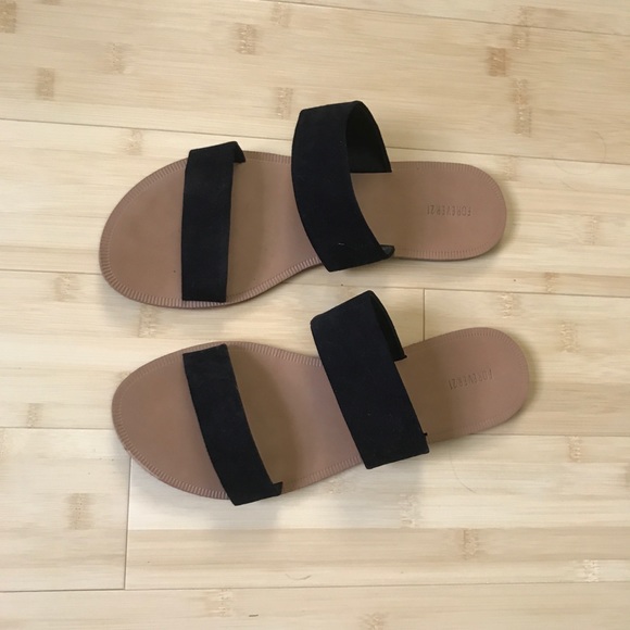 F21 Black Strap Slip on Sandals - Picture 2 of 2